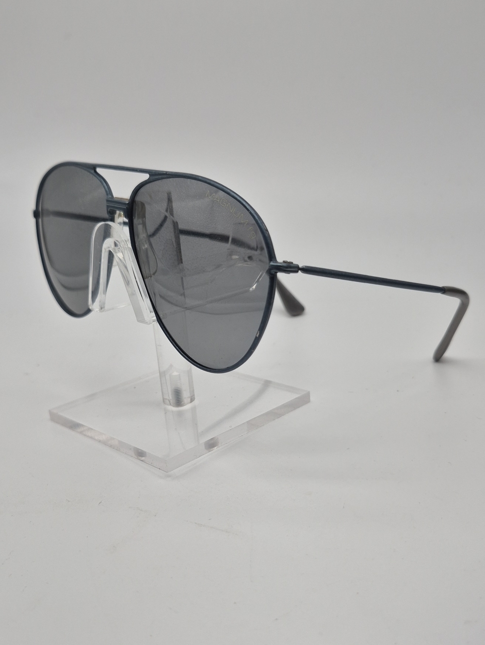 Foster Grant "Magnum" Aviator Sunglasses